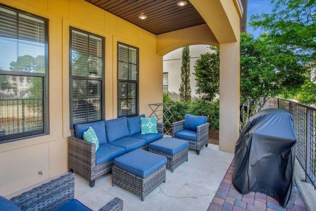 Large 4 Bedroom With Bunk Room And 2 Golf Carts! デスティン エクステリア 写真