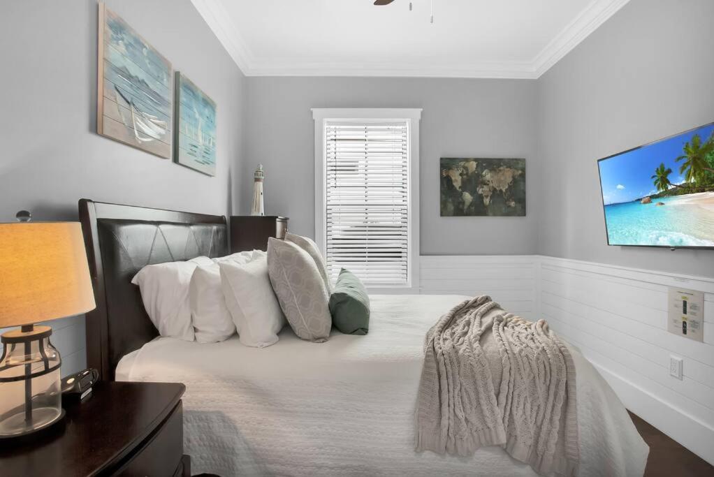 Large 4 Bedroom With Bunk Room And 2 Golf Carts! デスティン エクステリア 写真