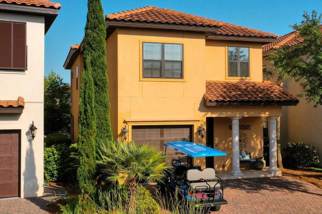 Large 4 Bedroom With Bunk Room And 2 Golf Carts! デスティン エクステリア 写真