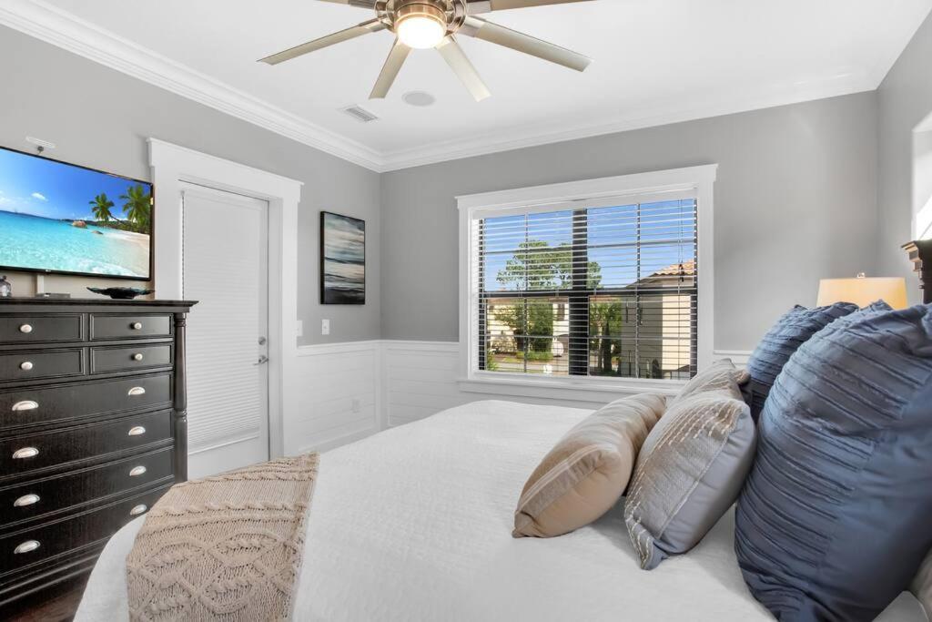 Large 4 Bedroom With Bunk Room And 2 Golf Carts! デスティン エクステリア 写真
