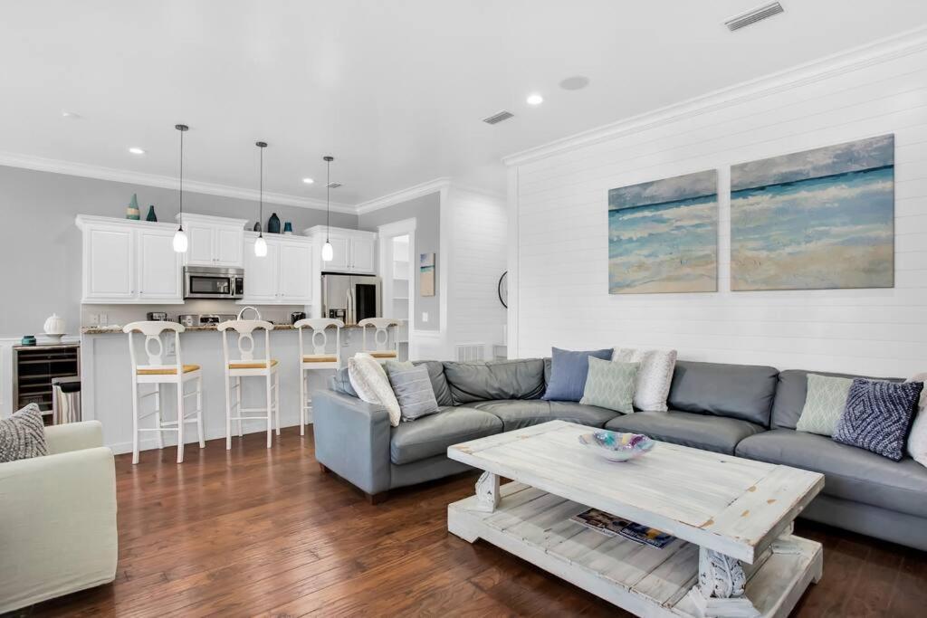 Large 4 Bedroom With Bunk Room And 2 Golf Carts! デスティン エクステリア 写真